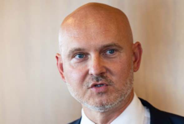 Gröhling: Od septembra 2024 hrozí koniec polovice asistentov učiteľa na školách