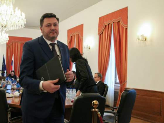 sudna rada zvolila za noveho sefa najvyssieho sudu frantiska moznera musi ho potvrdit este pellegrini