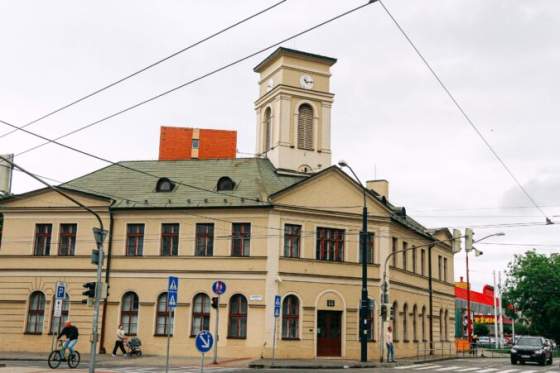 budova byvalej konskej zeleznice v bratislavskom novom meste prejde rekonstrukciou