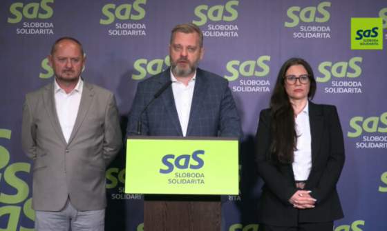 premier fico podla sas hodil do kosa slovenske zaujmy a rozhodol sa slepo opakovat orbanovu propagandu video