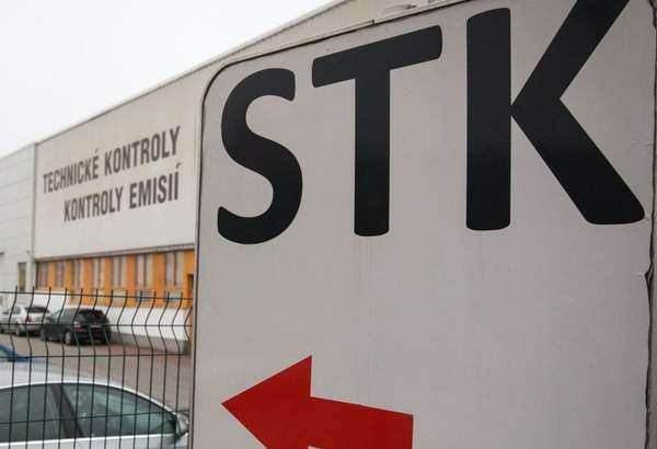 europska komisia navrhuje stk kazdy rok pre auta starsie ako 10 rokov