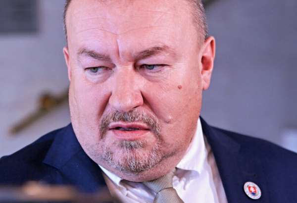 huliak kritizuje opatrenia proti slintacke a krivacke a hovori o vlastizrade ziada odvolanie sefa veterinarov