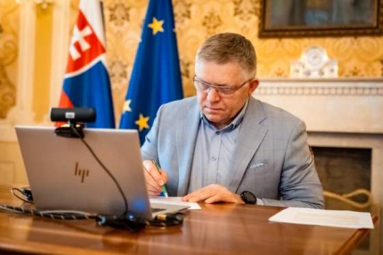 fico za riesenie situacie v hormuzskom prielive povazuje dosledne dodrziavanie medzinarodneho prava foto