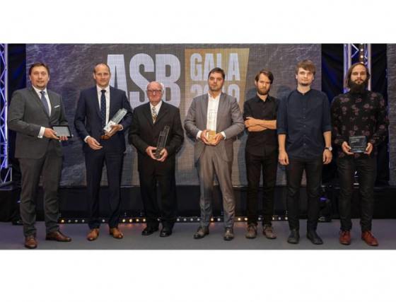 asb gala 2019 osobnostou architektury a stavebnictva sa stal prof dusan majduch
