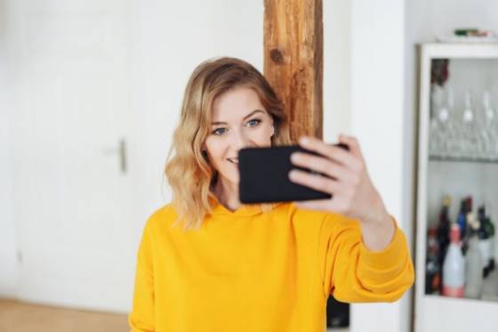 Úprava selfie negatívne vplýva na názor o vlastnom výzore