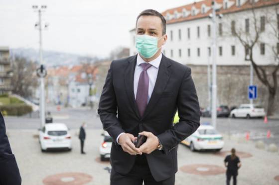 Zmena Remišovej úradu vytvorí podľa Smeru len nové teplé miestečka a zbytočne sa minú tisíce eur