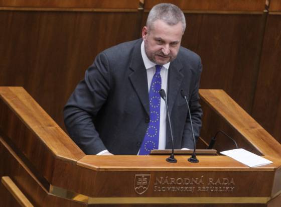 Lobing sa podľa Dostála často zamieňa za korupciu, vláda plánuje prijať zákon o lobingu