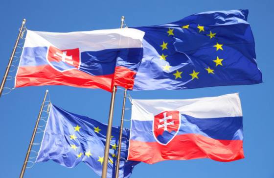 Ľahšie zvládanie kríz či prínosy v čase pandémie, europoslanci hodnotia členstvo Slovenska v EÚ