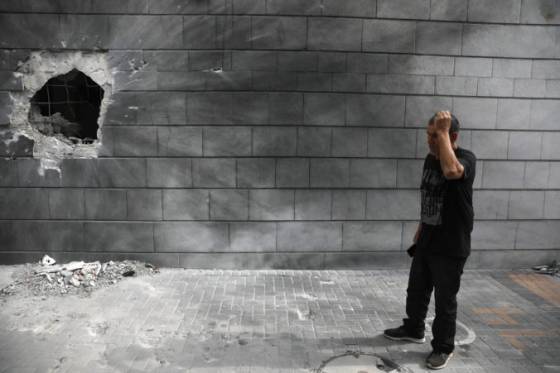 izraelske tanky ostrelovali pasmo gazy snazili sa znicit palestinskym militantom siet tunelov
