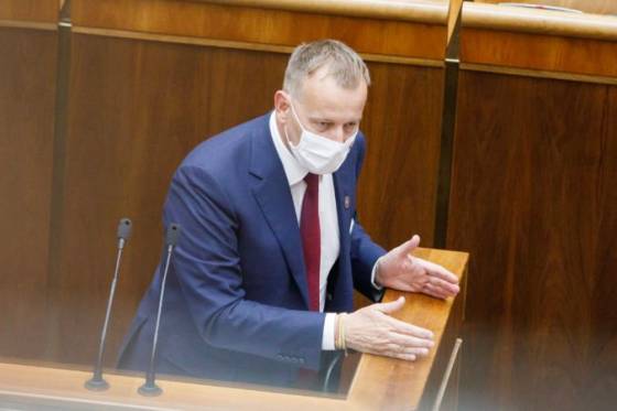 Kollár s Kolíkovou smerujú k dohode o kolúznej väzbe, tvrdí predseda parlamentu
