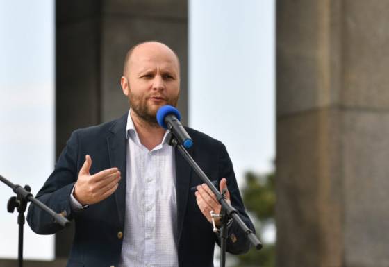 ministri obrany vybranych krajin sa na online stretnuti zhodli na ochote pomoct ukrajine
