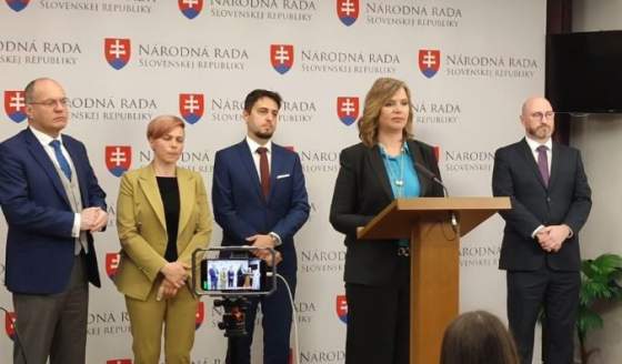 remisova chce znormalnit pravidla paragrafu 363 zilinka vyuziva tento atomovy kufrik ako nikto predtym