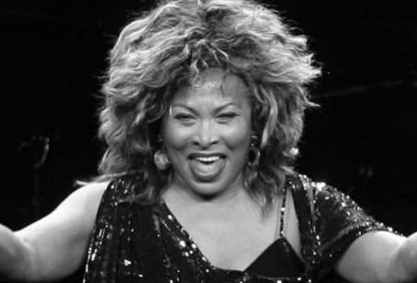 Zomrela speváčka Tina Turner 