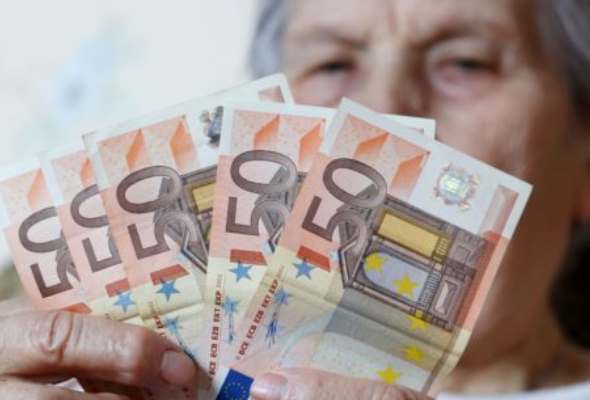 Dôchodky sa mimoriadne zvýšia, niekomu o 50 a niekomu o 150 eur (komentár) 