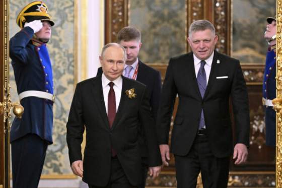 fico na stretnuti s putinom vyjadril nesuhlas s politikou zeleznej opony cestu do moskvy oznacil za uspesnu video