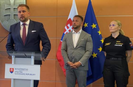 sutaj estok a sasko budu k boju proti drogam pristupovat systemovo ich legalizaciu razantne odmietaju video