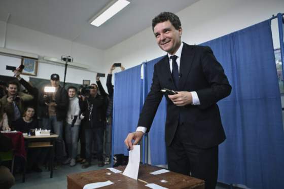 rumuni si volia noveho prezidenta vitaz prveho kola celi proeuropskemu rivalovi