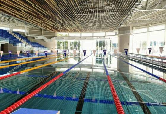 narodne olympijske centrum plaveckych sportov ma uz napustene bazeny otvorit ho planuju koncom augusta foto