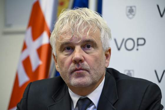 miklosko kritizuje mnozstvo reklam na hazard pocas prenosov z ms v hokeji hovori o normalizacii gamblerstva