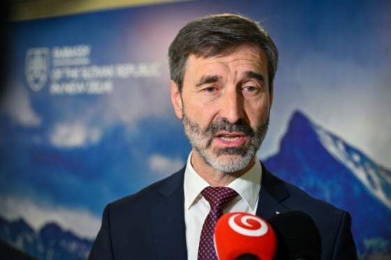 blanar odmieta vojensku pomoc ukrajine humanitarne projekty vsak maju pokracovat