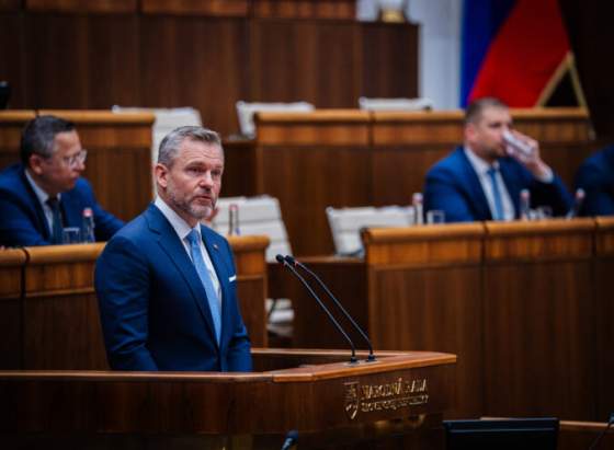 spolocnost je politicky rozdelena ako nikdy predtym slovensku chyba dlhodoba vizia povedal pellegrini