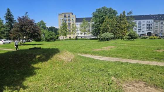 v kosiciach chcu zrevitalizovat park na vysokoskolskej ulici v sucasnosti mesto hlada dodavatela stavebnych prac foto