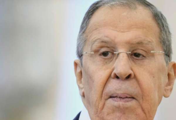 Zelenskyj ako úbožiak žiada Putina, aby prišiel rokovať, vyhlásil Lavrov