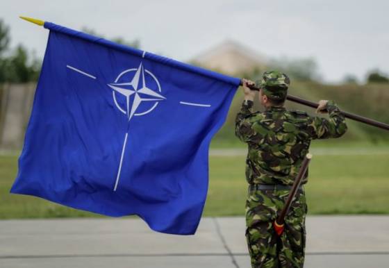 Ukrajina sa stala partnerskou krajinou NATO, slovenská diplomacia víta rozhodnutie aliancie