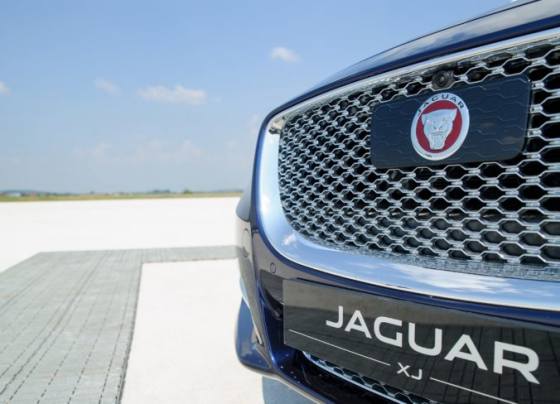Jaguar Land Rover ráta škody po pandémii Covid-19, strata presiahla 400 miliónov libier