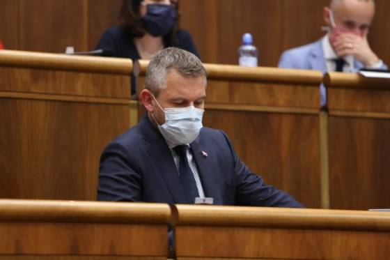 Smer-SD vyzval Pellegriniho poslancov, aby vrátili funkcie, ktoré za stranu získali v parlamente