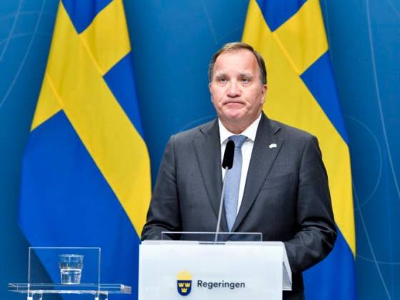 Švédsky parlament vyslovil nedôveru vlastnému premiérovi, nezhody spôsobilo nájomné bývanie