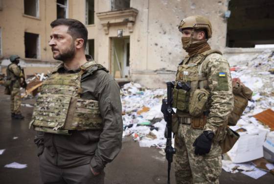 rusi momentalne okupuju 20 percent ukrajiny vyhlasil zelenskyj a donbas oznacil za uplne zdevastovany video