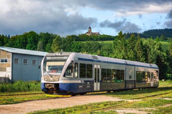 zssk a ministerstvo dopravy sr podporia domaci turizmus a ekologiu mimoriadnymi letnymi vlakmi