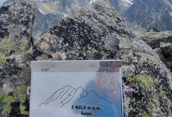 Vo Vysokých Tatrách po páde z vrchu zahynula turistka z Poľska