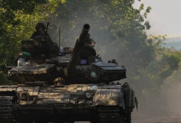 vojna na ukrajine putin sa prirovnal k petrovi velkemu zelenskyj podpisal nove sankcie a reznikov pyta tazke zbrane