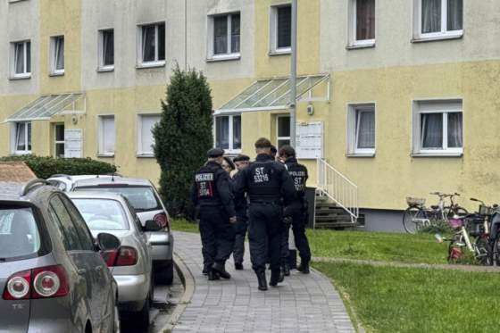 nemecka policia zastrelila muza ktory zabil jedneho cloveka a dalsich troch zranil