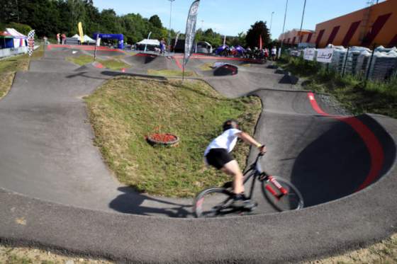 KSK otvoril prvý slovenský pumptrack s cetrifikátom UCI pre medzinárodné sútaže - Spravy.Pozri.sk