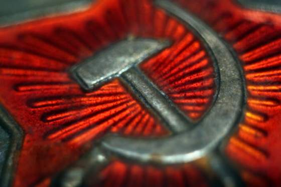 ceski poslanci schvalili zakaz propagacie komunizmu novy zakon by mohol platit od noveho roka