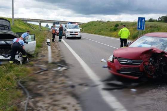 na cestach pribudla dalsia obet starsi vodic presiel do protismeru zrazku s toyotou neprezil