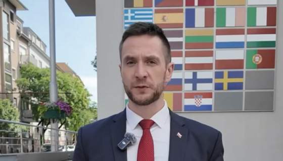 nech sedi dozivotne vo vazeni vyhlasil uhrik o zlodejoch eurofondov demokraciu na slovensku vraj nic neohrozuje video
