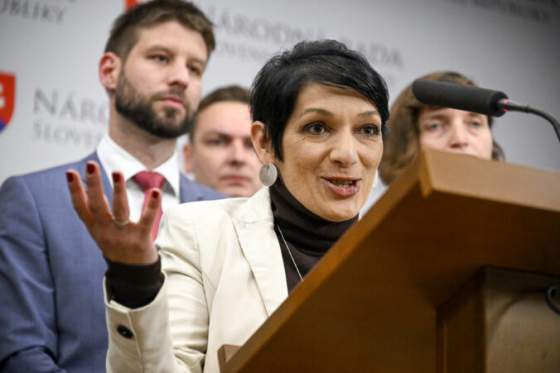 novela trestneho zakona podla progresivcov porusuje ustavu aj pravo eu podavaju podnet na sud video