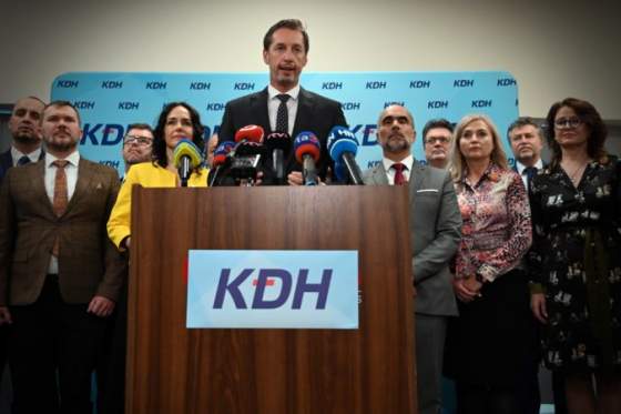 krestanska unia a kdh predlozia pozmenujuci navrh k novele ustavy za zmeny su ochotni hlasovat