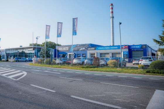 aaa auto ma nove autocentrum v dunajskej strede ponukne az 160 aut