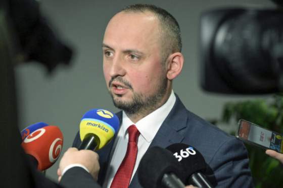 neverim ze mu ide o hodnoty frantisek majersky odmietol ficovu novelu ustavy a hovori o pasci na kdh