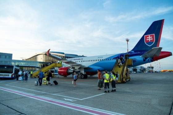 slovensko uzavrelo seriu repatriacnych letov z blizkeho vychodu pomoc smerovala aj obcanom inych krajin unie foto