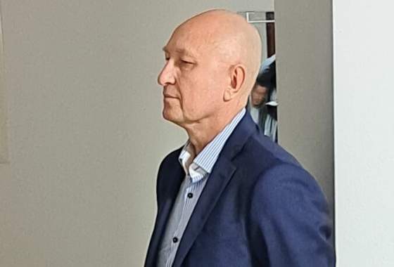 prezident a vlada vam nehovoria pravdu zbrojenie je novy covid 19 hovori zoroslav kollar