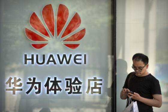 Huawei má v Británii stopku, operátori nebudú môcť pre 5G siete používať jeho zariadenia