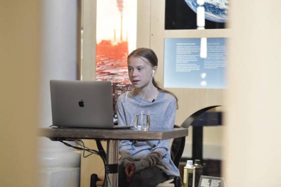 Greta Thunberg získala portugalskú humanitárnu cenu, peniaze venuje na boj s klimatickou a ekologickou krízou