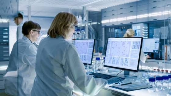 Výskum zameraný na boj proti koronavírusu získa od Európskej komisie o 120 miliónov eur viac