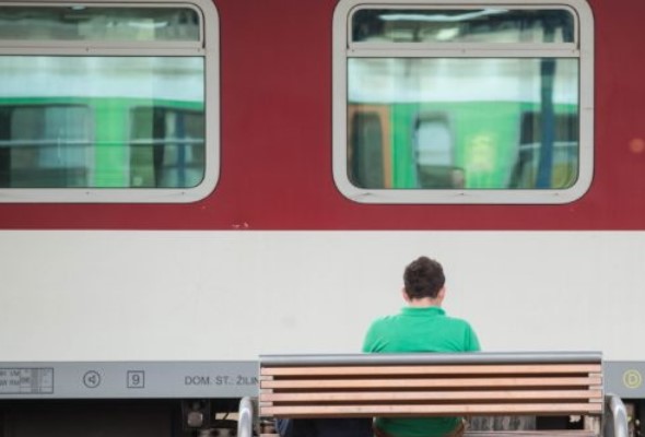 Štátne železnice zvýšili cestovné v prvej triede a znížili niektoré zľavy  - Spravy.Pozri.sk